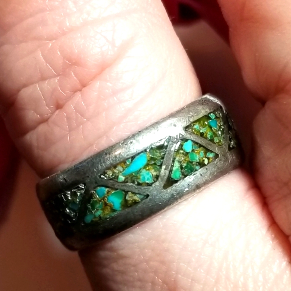 Vintage inlay ring crushed stone silver tone 8.75  8 3/4 Southwestern